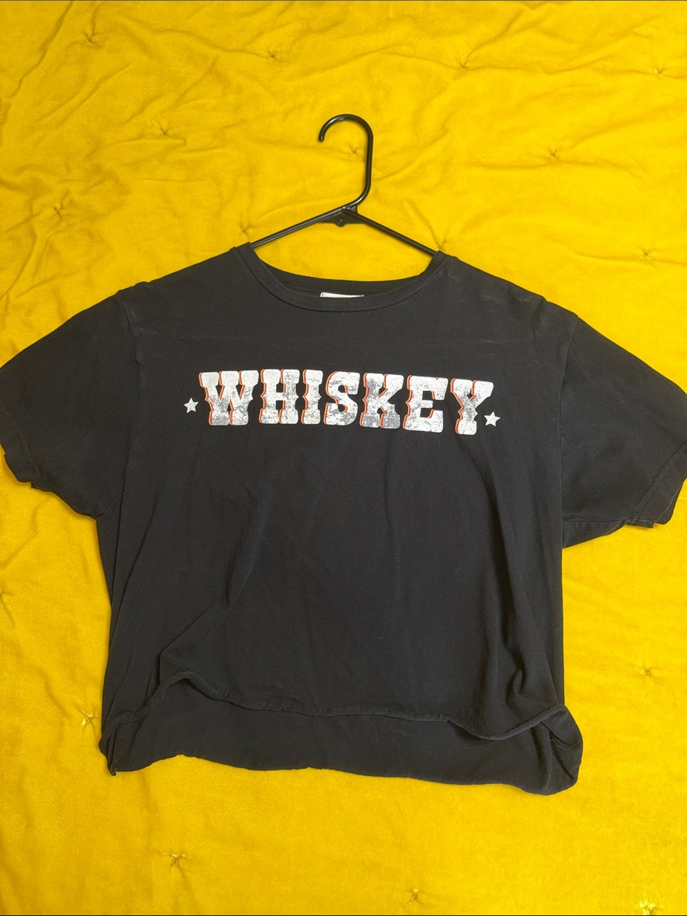 Whiskey graphic black cropped Tee